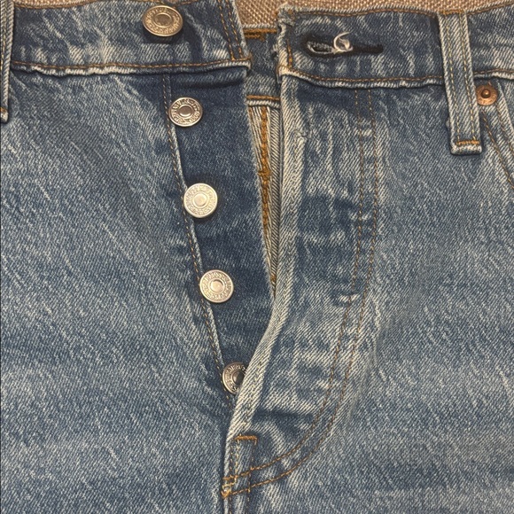 Levi’s Distressed Denim Shorts Size 29 Button Fly Cutoff Jean Shorts - Picture 5 of 5